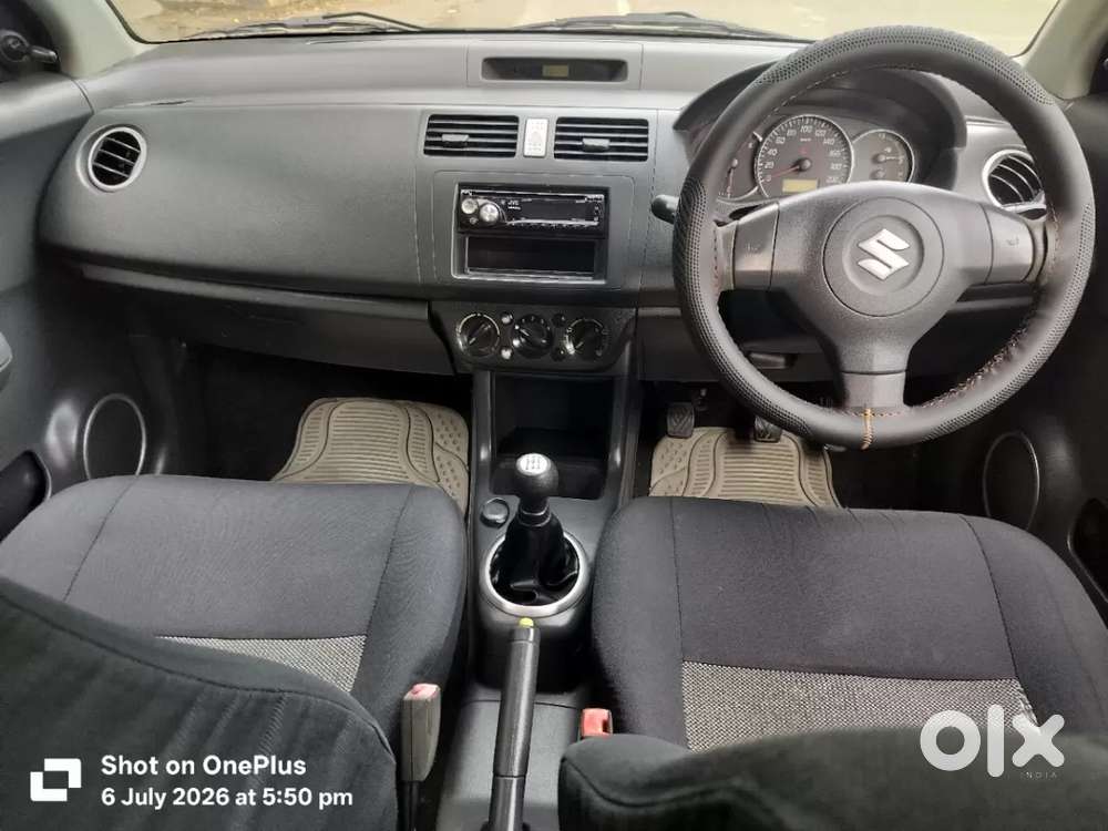 Maruti Suzuki Swift Vxi Bsiv, 2010, Petrol