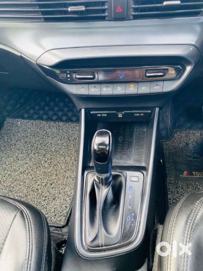 Hyundai I20 Asta (o) 1.2 Ivt, 2022, Petrol