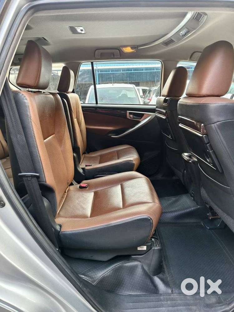 Toyota Innova Crysta 2.8 Z, 2019