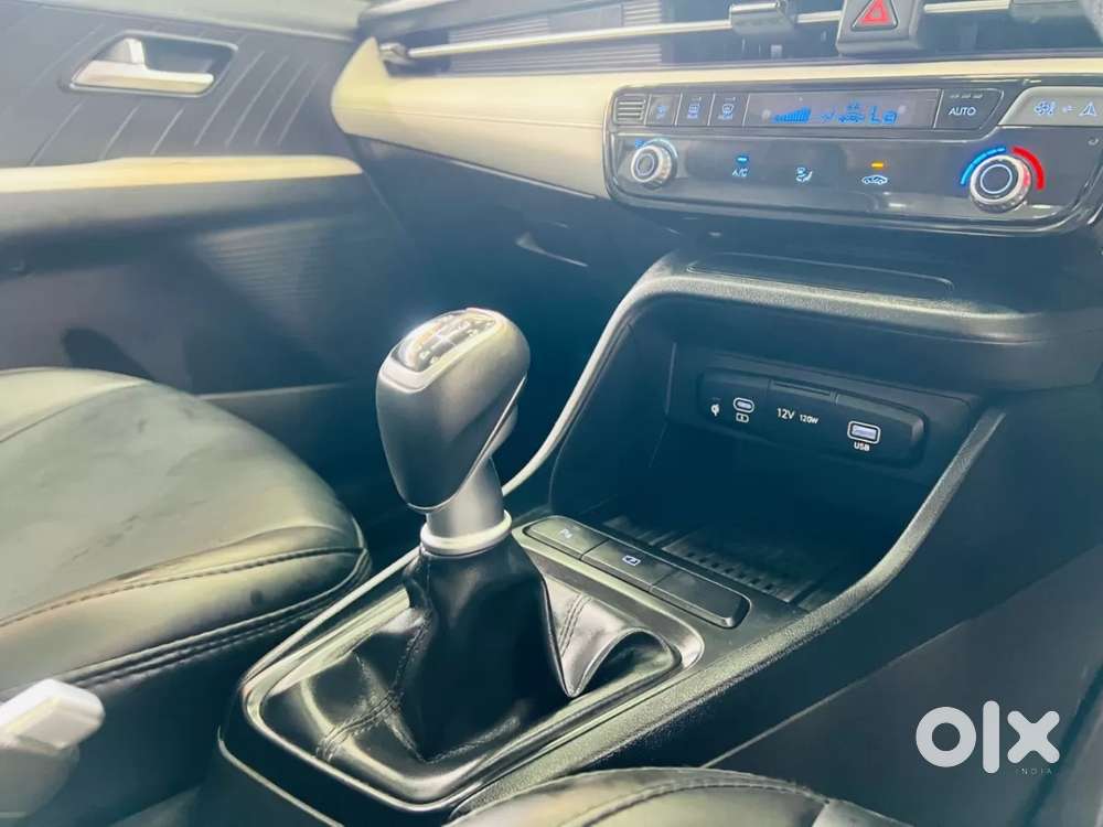 Hyundai Verna 1.5 Mpi Mt Sx (o), 2023, Petrol