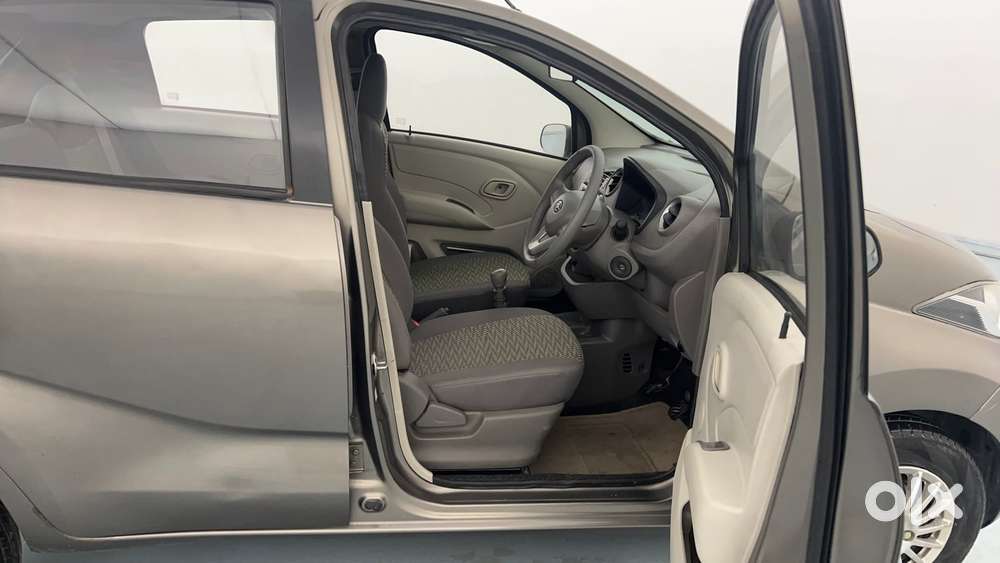 Datsun Redigo T Option, 2016, Petrol