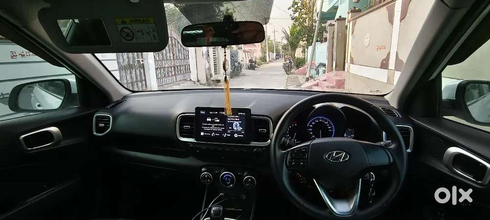 Hyundai Venue 2021 Petrol Well Maintained