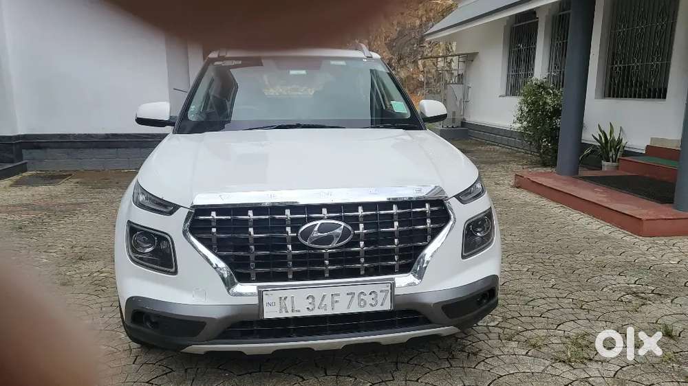 Hyundai Venue 2019 Model, Polar White Colour