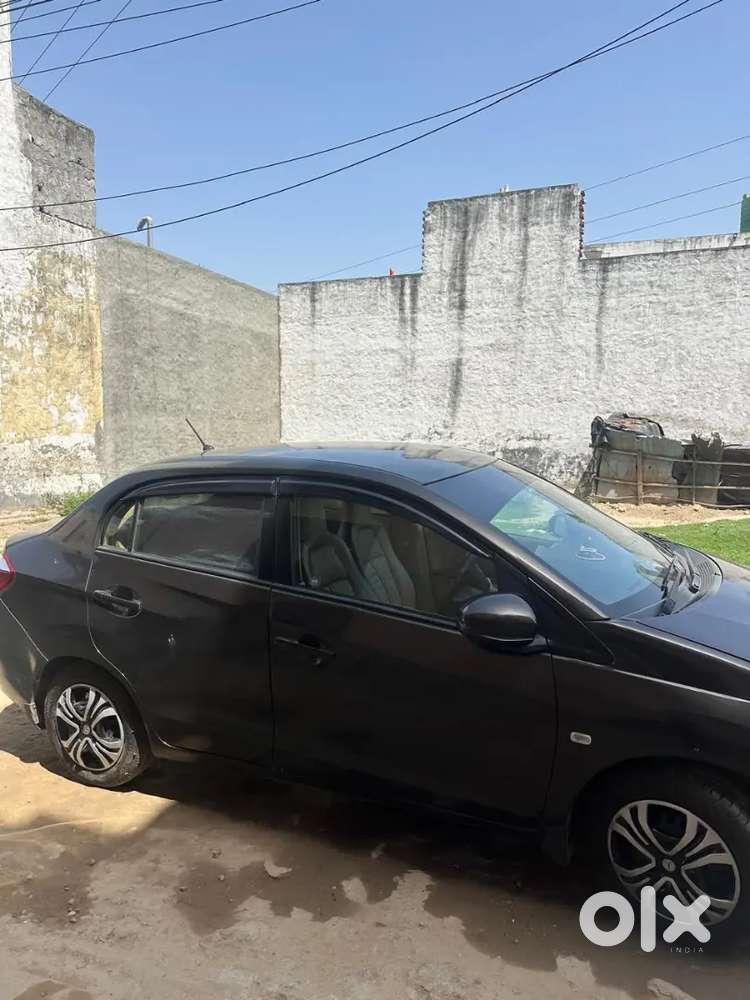 Honda Amaze 2017 Cng & Hybrids 70000 Km Driven