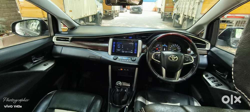 Toyota Innova Crysta 2.4 V 7 Str, 2016, Diesel
