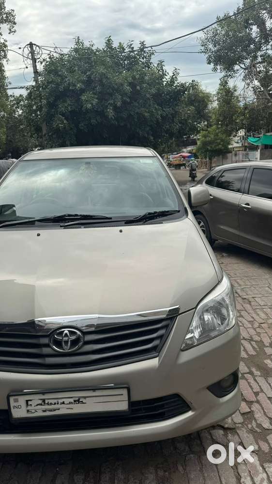 Toyota Innova 2.5 Gx 2013