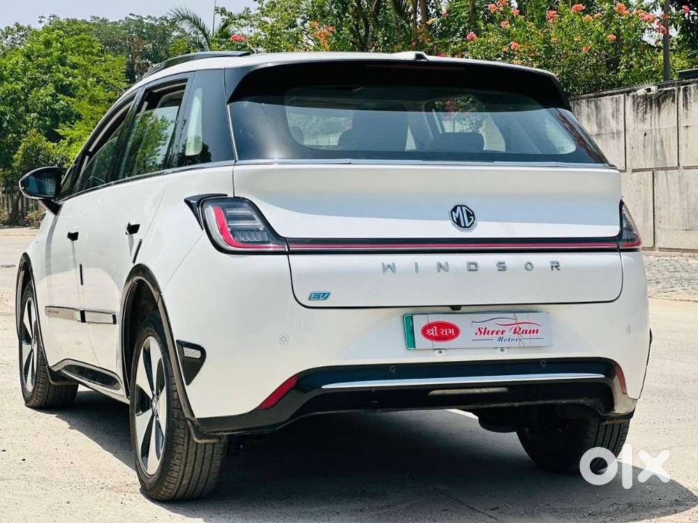 Mg Windsor Ev Essence, 2024, Electric
