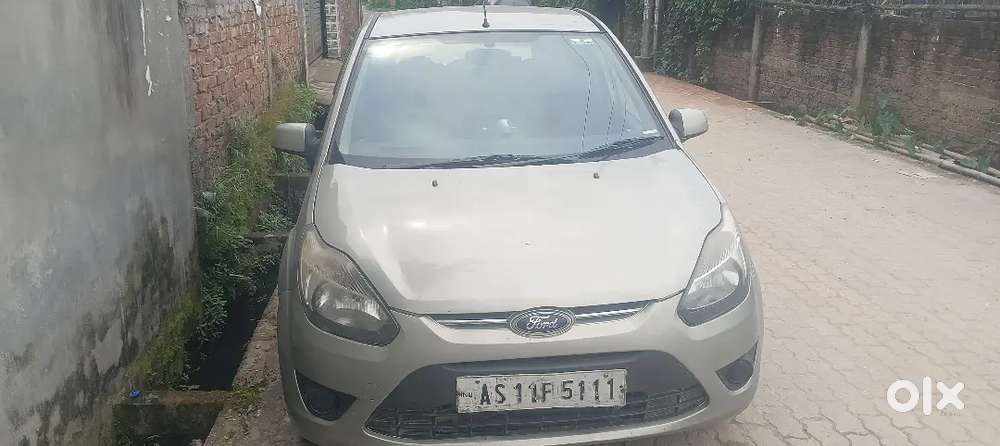 Ford Figo 2012 Petrol 79130 Km Driven