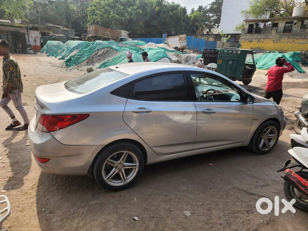 Hyundai Verna Petrol 2013