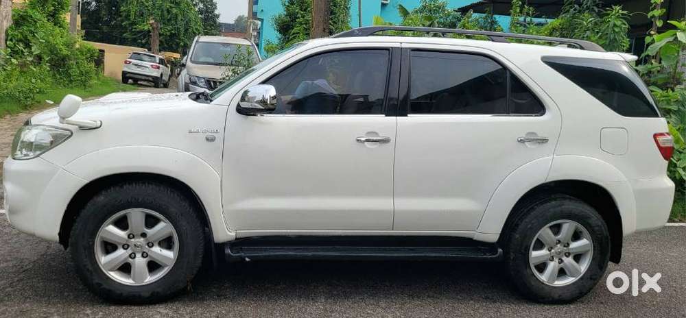 Toyota Fortuner 4x4 Mt, 2012, Diesel