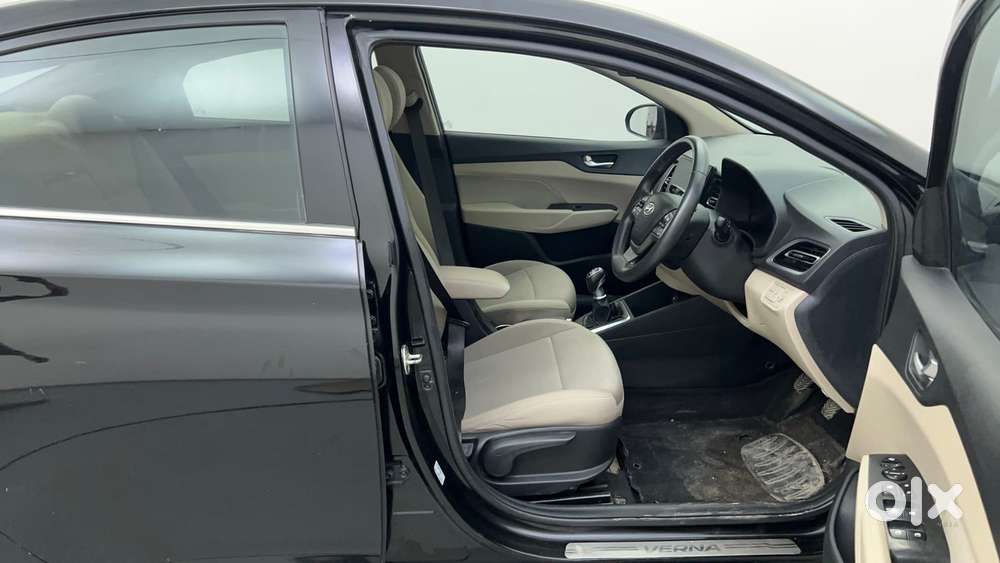 Hyundai Verna 1.5 Sx Ivt, 2021, Petrol