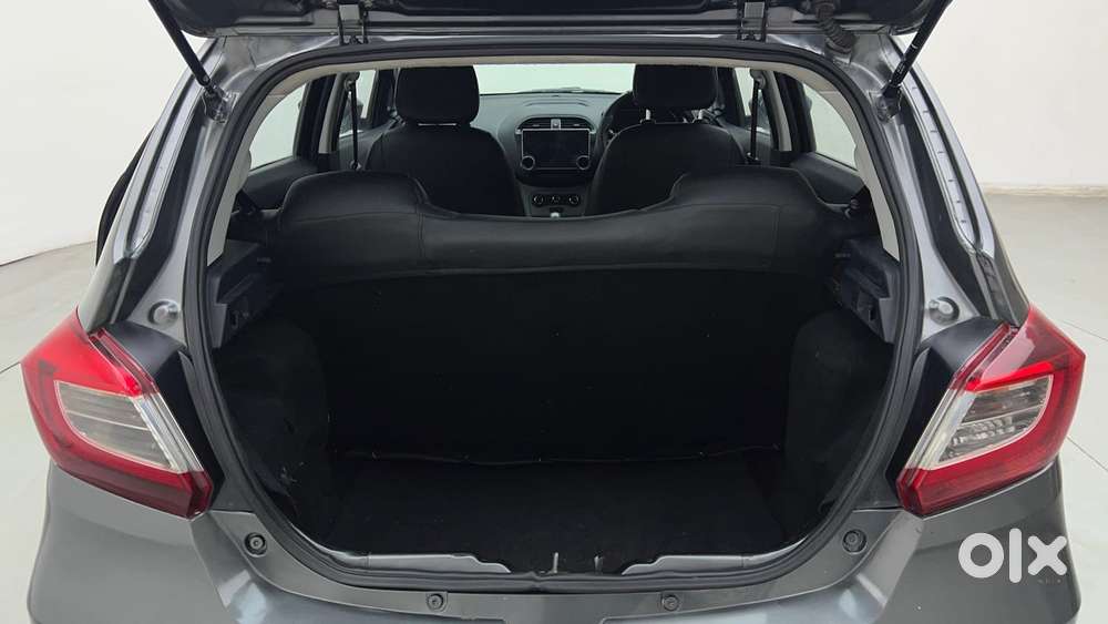 Tata Tiago Xe, 2022, Petrol