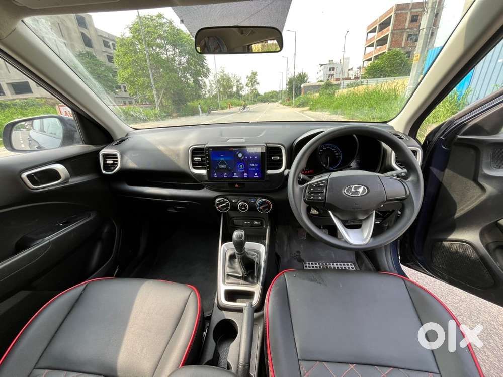 Hyundai Venue Petrol 2022