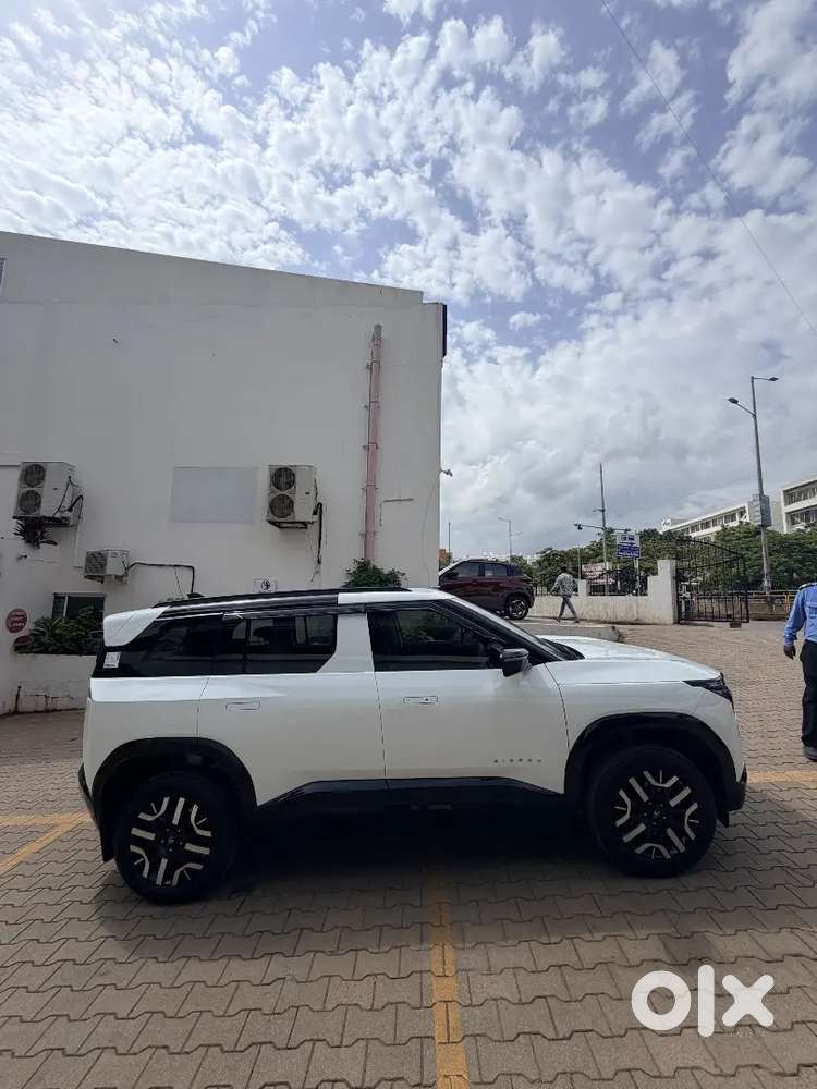 Tata Sierra Pure  Plus Petrol 2026
