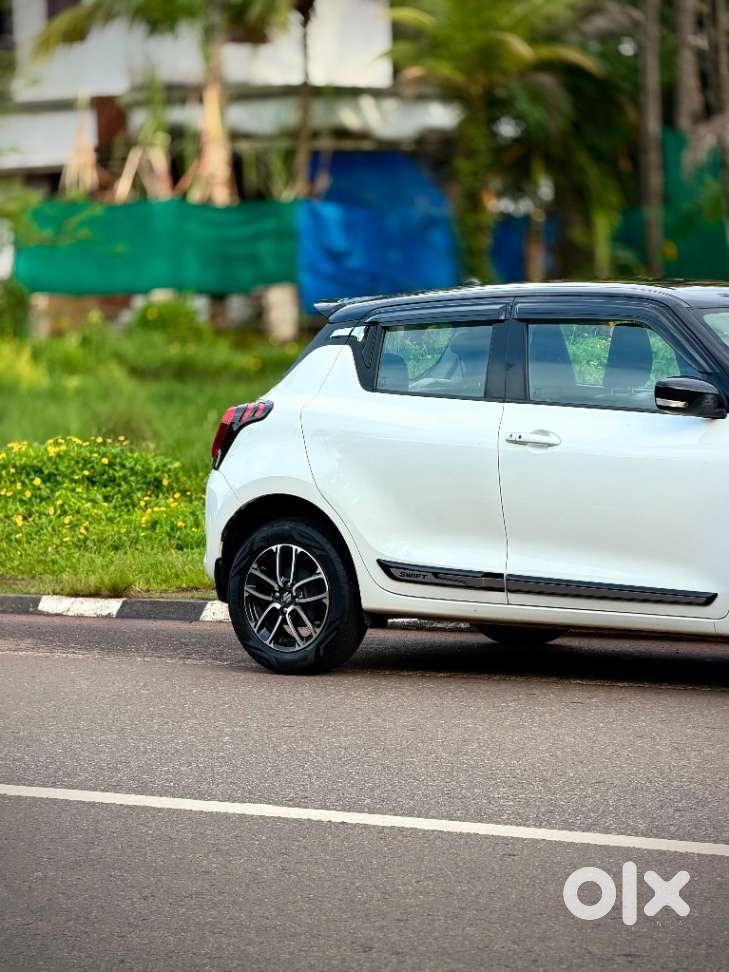 Maruti Suzuki Swift Amt Zxi Plus, 2022, Petrol