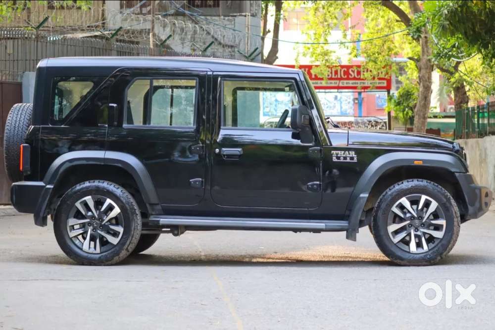 Mahindra Thar Roxx, 2025, Petrol