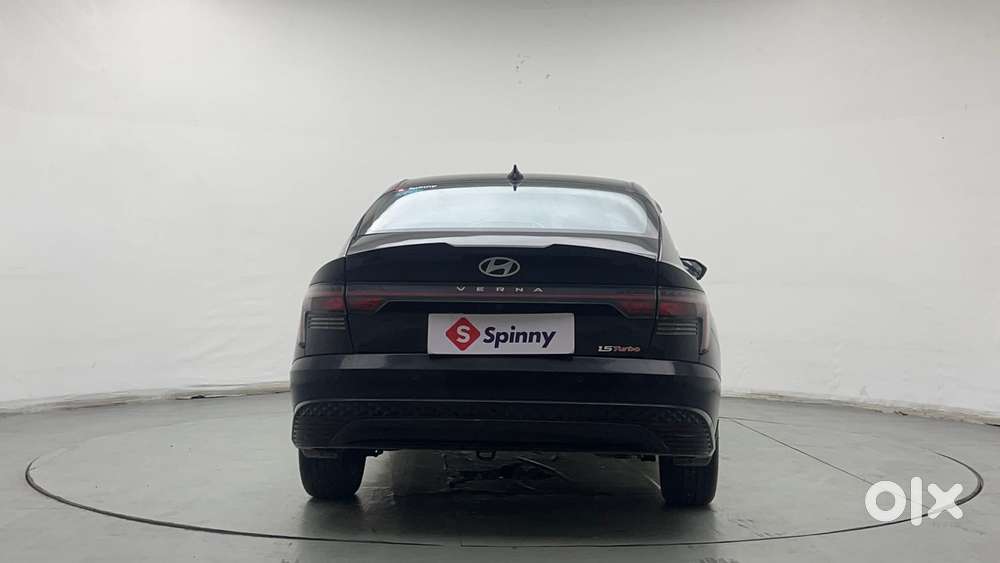 Hyundai Verna 1.5 Sx (o) Turbo Petrol Mt, 2023, Petrol