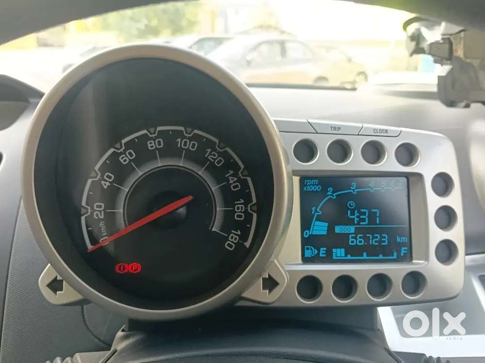 Chevrolet Beat Lt Petrol 2014