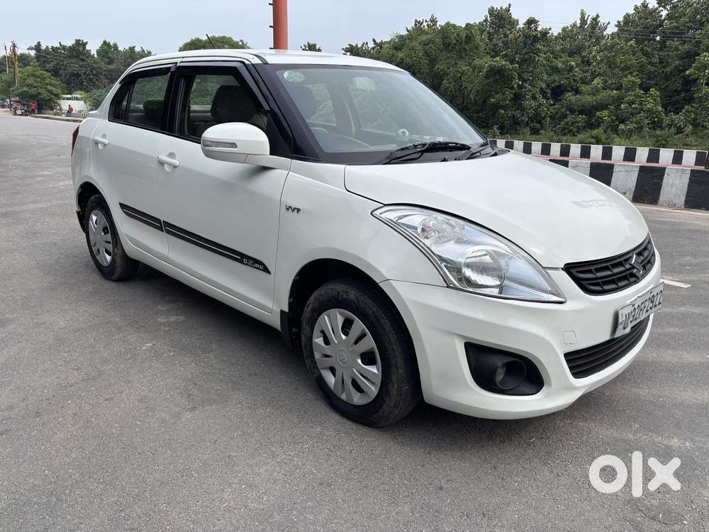 Maruti Suzuki Swift Dzire 1.2 Vxi Bsiv, 2014, Petrol