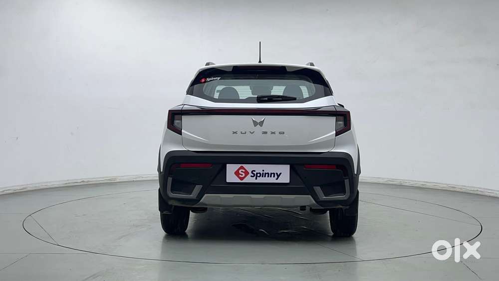 Mahindra Xuv 3xo Ax5 Pm Mt, 2025, Petrol