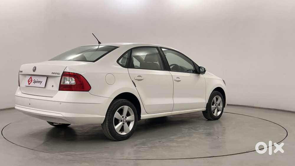 Skoda Rapid [2016-2021] 1.6 Mpi Style Plus, 2016, Petrol