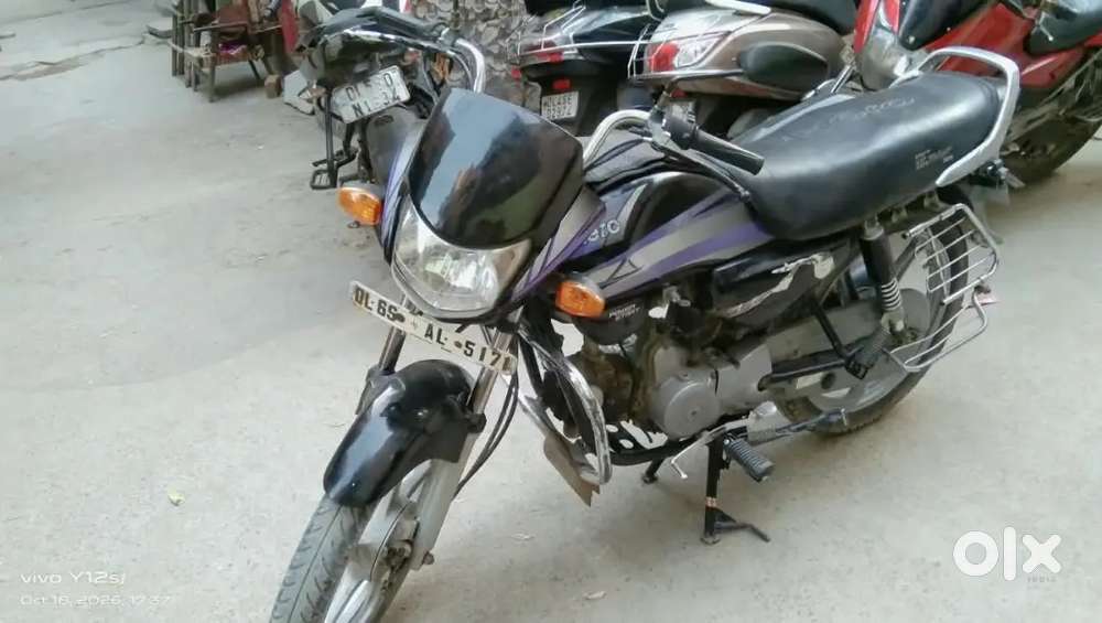 Hero HF Deluxe 2013 model bike good colour and condition