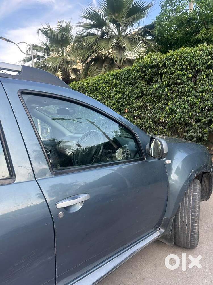 Renault Duster 2013 Diesel Good Condition All Futures Working