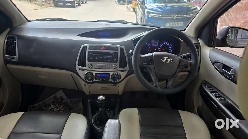 Hyundai I20 Petrol Asta Dual Tone, 2014, Petrol