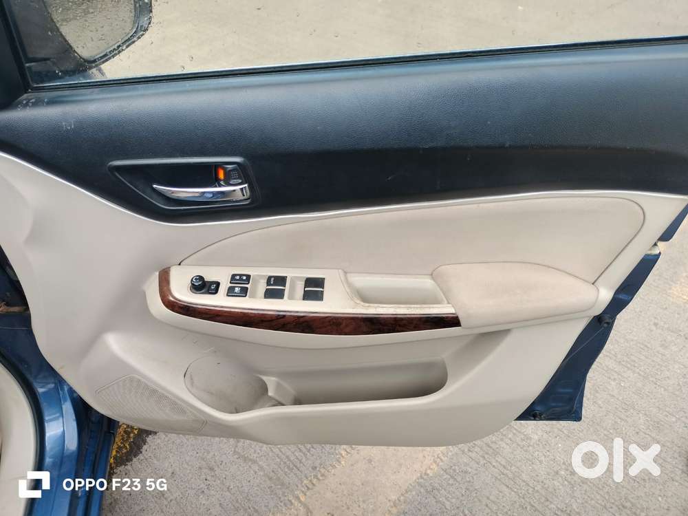 Maruti Suzuki Dzire 1.2 Vxi Amt, 2017, Petrol