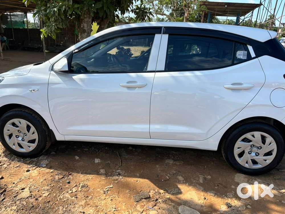 Hyundai Manual Petrol 2019