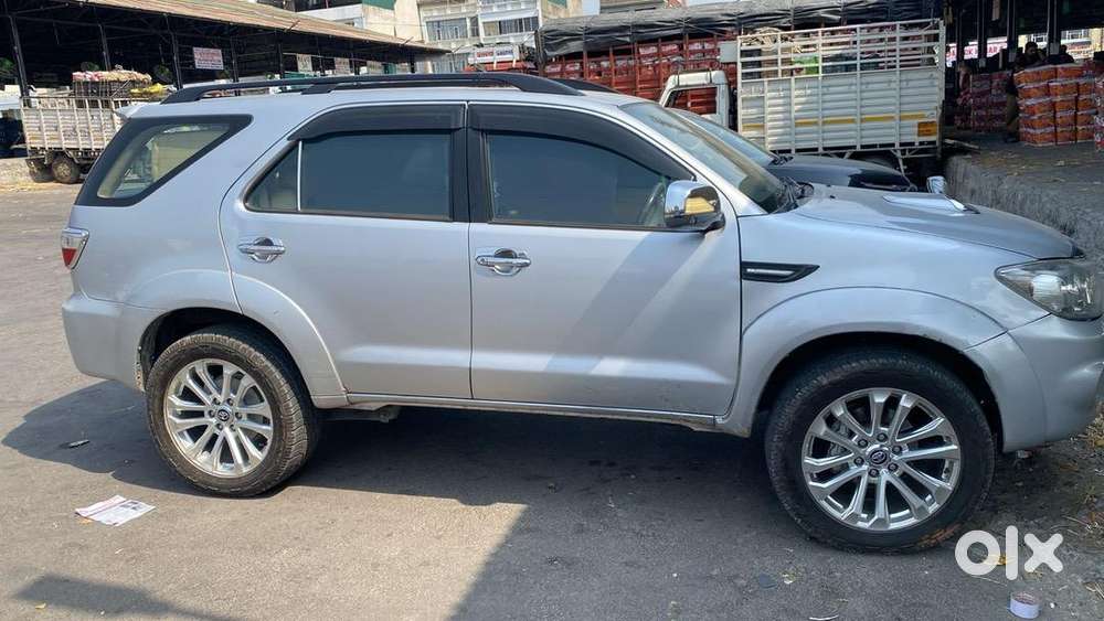 Toyota Fortuner Diesel 120000 Km Driven