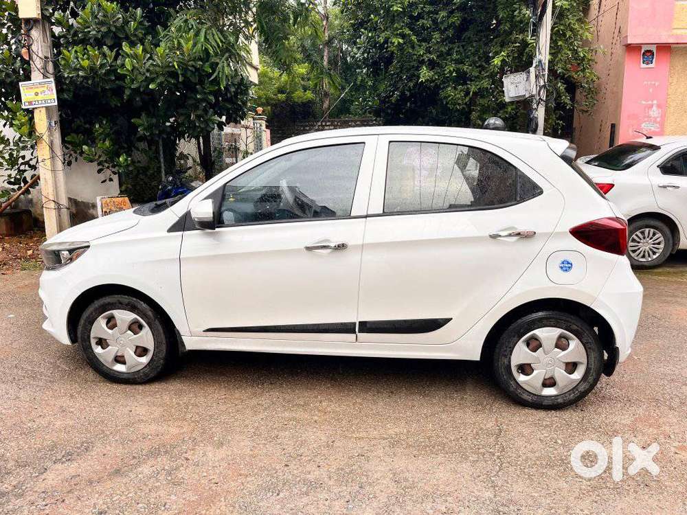 Tata Tiago 1.05 Revotorq Xt, 2020, Petrol