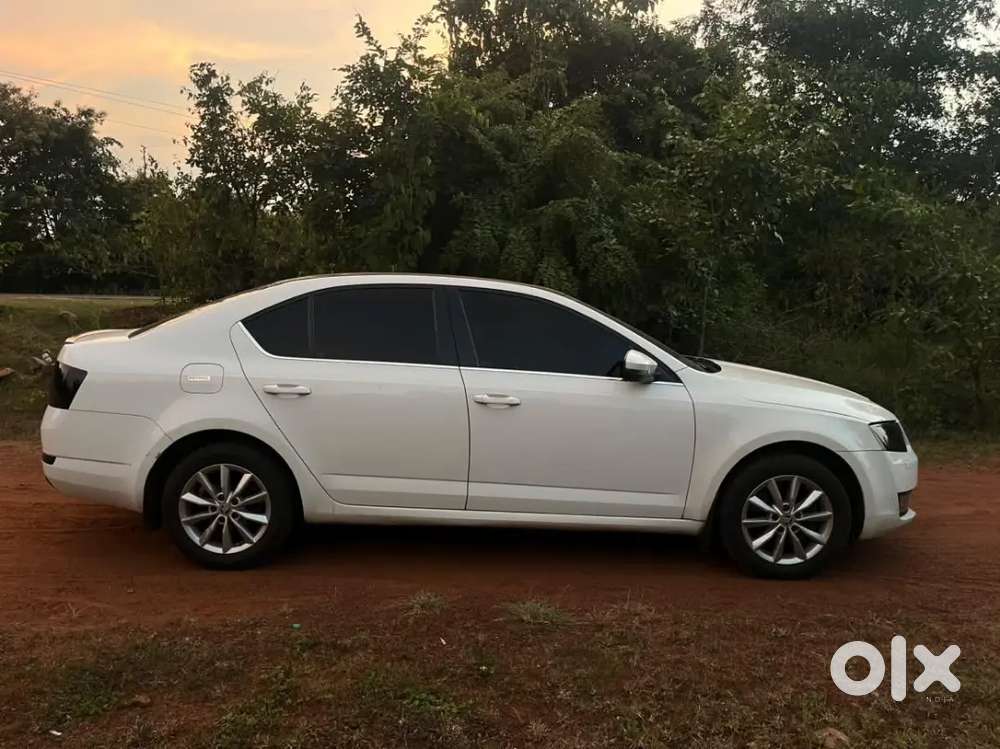 Skoda Octavia Elegance 2016 Automatic Petrol