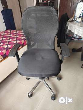 Olx office discount chair near me