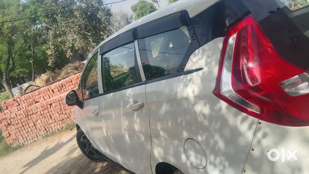 Mahindra Marazzo 2018 Diesel 125000 Km Driven