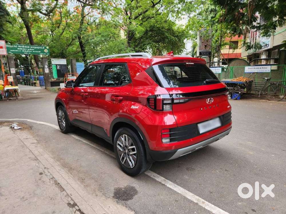 Hyundai Venue 1.0 S (o) Turbo Dct, 2024, Petrol