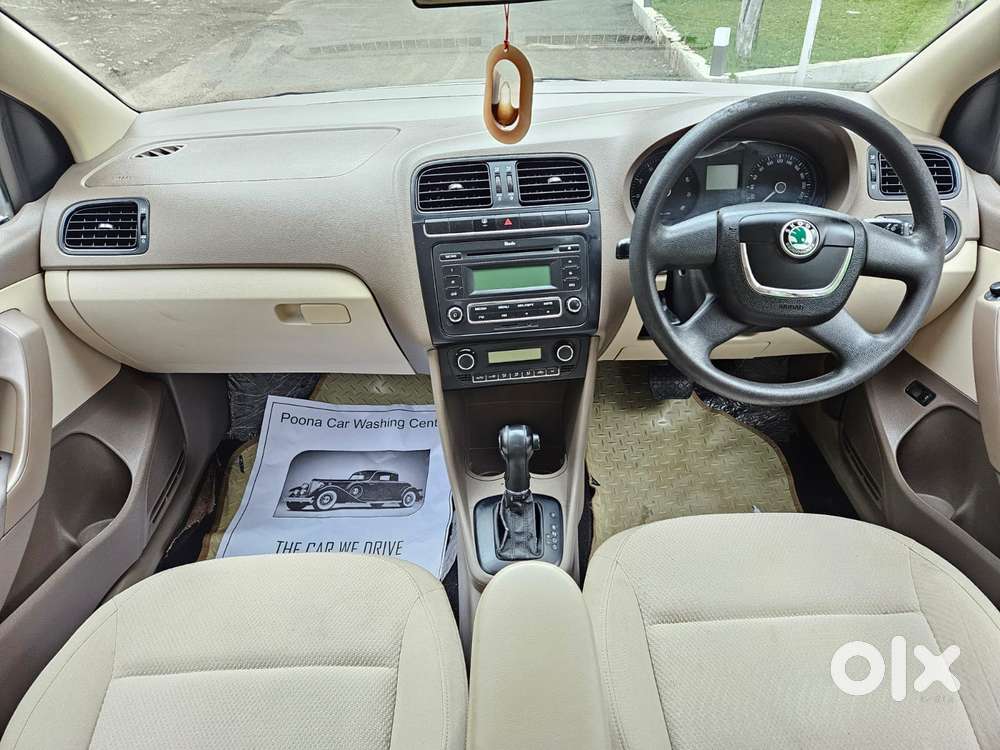Skoda Rapid 1.6 Mpi Elegance, 2012, Petrol