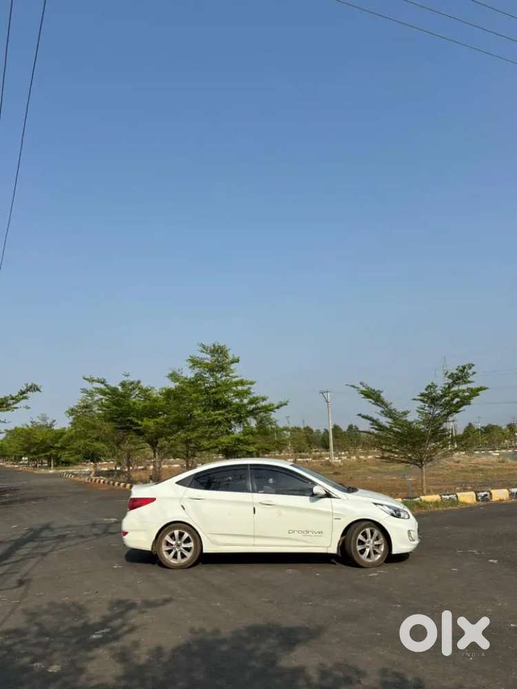 Hyundai Verna 2012 Diesel 127000 Km Driven
