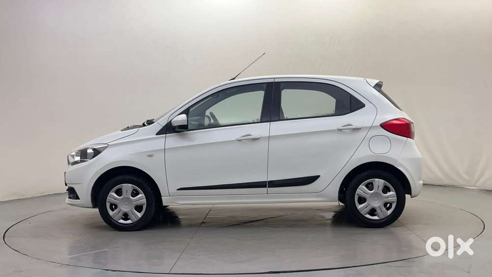 Tata Tiago 1.2 Revotron Xt, 2016, Petrol