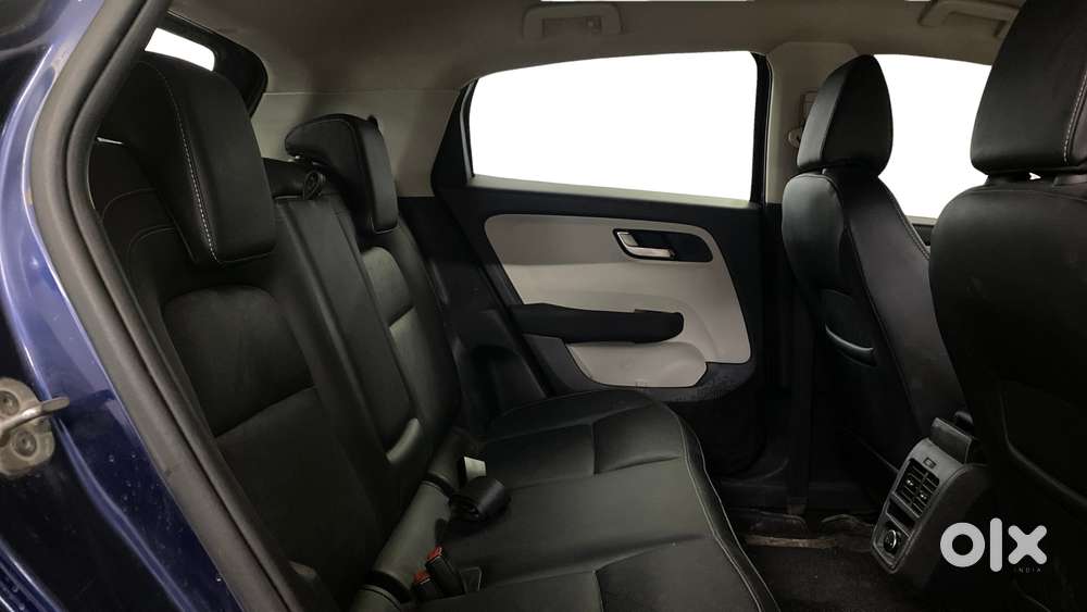 Tata Altroz 1.2 Xza Plus, 2022, Petrol