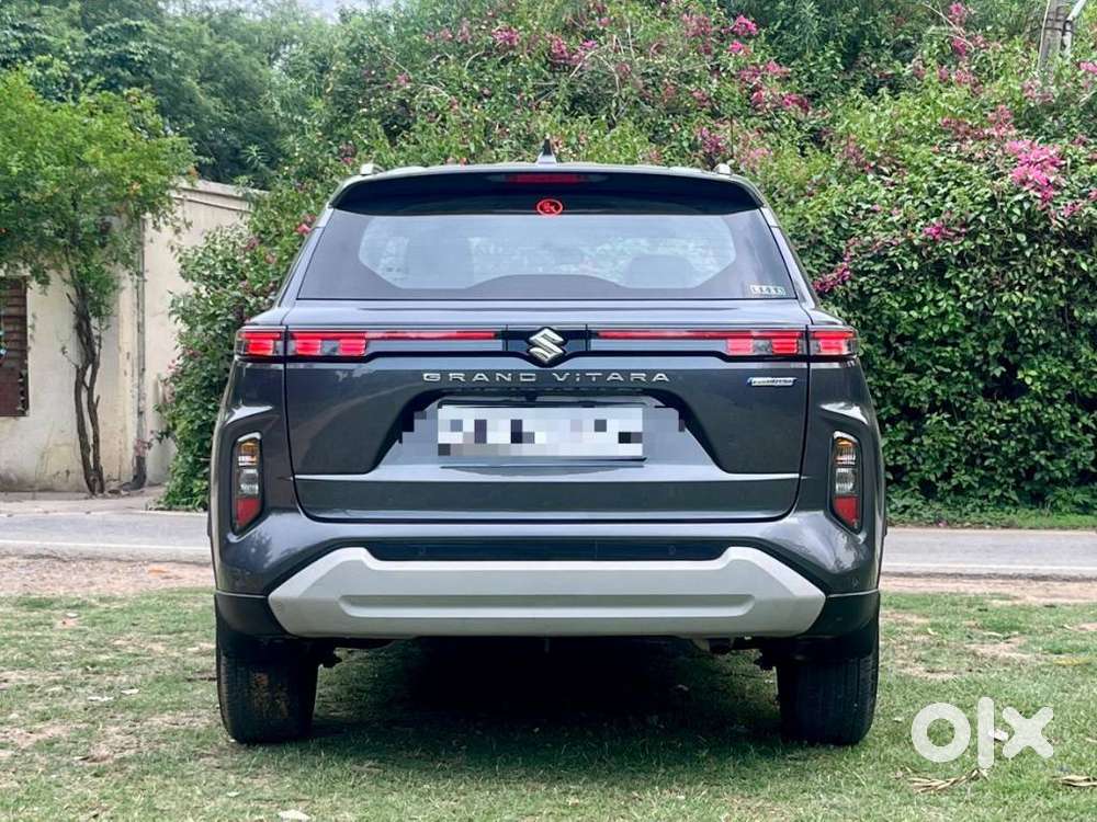 Maruti Suzuki Grand Vitara 1.5 Delta Smart Hybrid At, 2023, Petrol