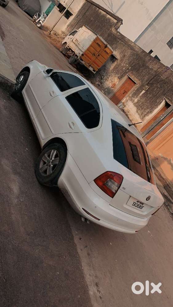 Skoda Laura