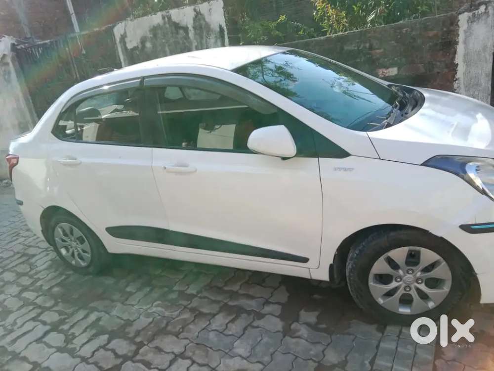 Hyundai Accent Hatchback 2017 सीएनजी और अन्य 85000 Km Driven