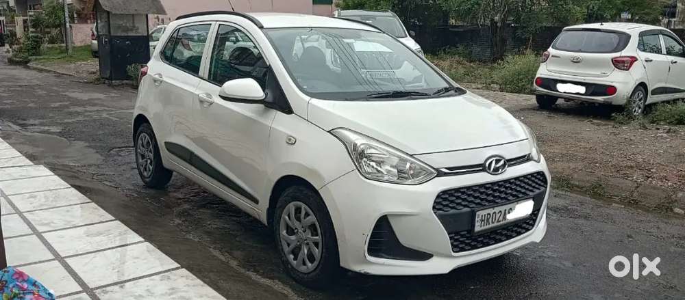 Grand I10 White Mint Condition , Bumper To Bumper With Consumables