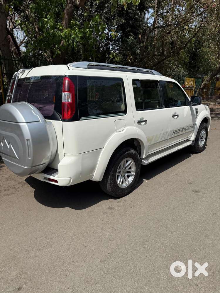 Ford Endeavour Titanium 2.2 4x2, 2012, Diesel