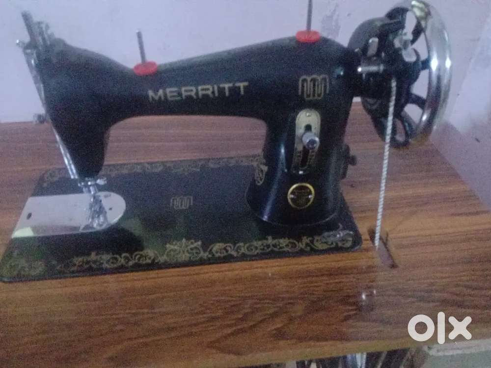 Manual Sewing Mechine Good condition, Merritt 000