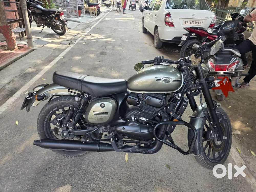 Jawa 42 Bike 2023 Petrol