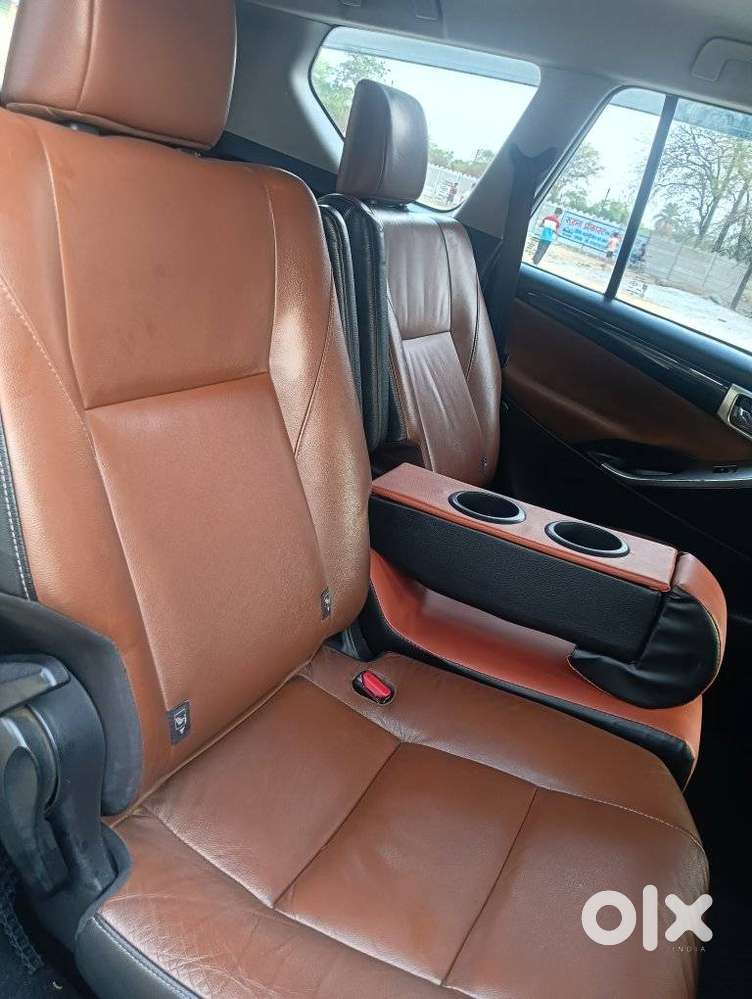 Toyota Innova Crysta 2.8 Z, 2016, Diesel