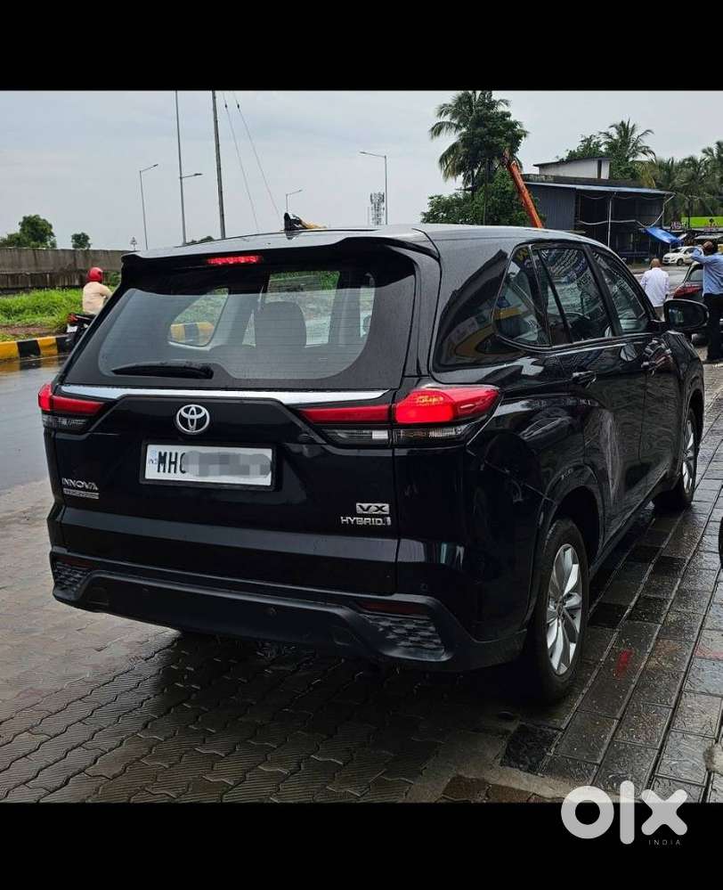 Toyota Innova Hycross 2.0 Vx Hybrid 8 Str, 2023, Cng & Hybrids