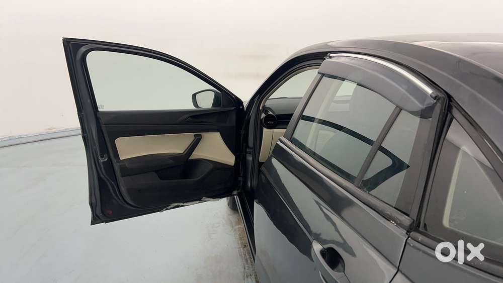Skoda Slavia Active 1.0l Tsi Mt, 2023, Petrol